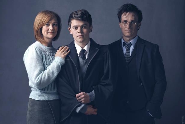 636014642775353679-621033988_harry-potter-and-the-cursed-child-first-look-at-cast-in-new-jk-rowling-play__237498_